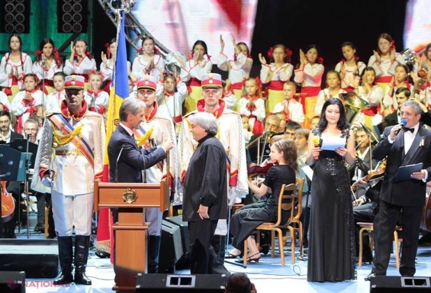 FOTO // Premiile Naționale au ajuns la laureați
