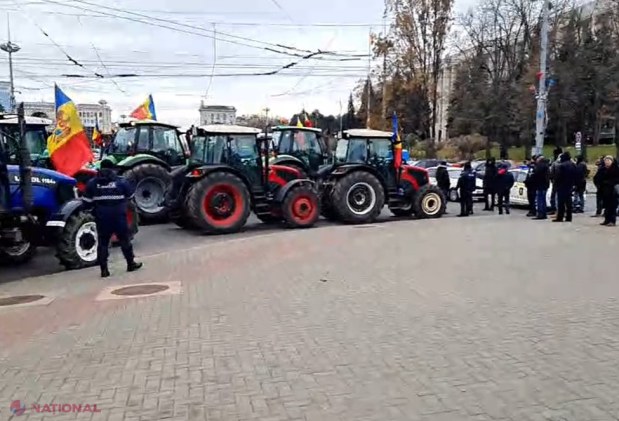 UPDATE, VIDEO // Tehnica agricolă a revenit în PMAN, după ce a trecut pe la Președinție, Parlament și Guvern. Niciun oficial nu a ieșit la discuții, iar fermierii anunță că NU pleacă din Chișinău