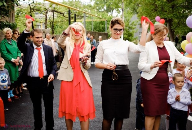 FOTO // Deputatul din circumscripția Orhei, Ilan Șor, a dat în exploatare încă o curte din Orhei reparată capital