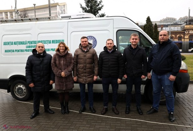 VIDEO // Cât de curat este AERUL pe care îl respirăm în Chișinău. Primul laborator mobil pentru monitorizarea calității aerului, donat de România, a ajuns la Chișinău