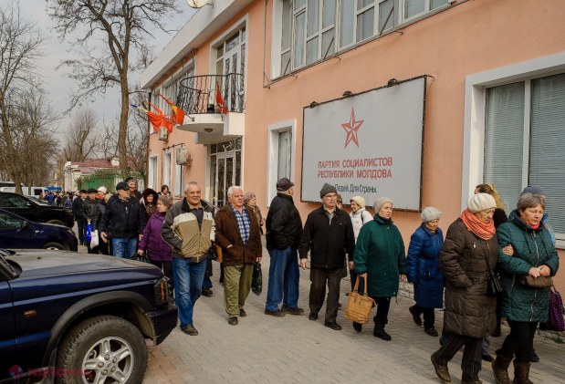 VIDEO, DOC // Proteste în toată REPUBLICA. Membrii și simpatizanții Partidului „ȘOR” cer majorarea pensiilor: „Suntem gata să organizăm acțiuni masive de protest împotriva actualei guvernări corupte și incompetente”