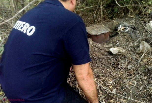 DESCOPERIRE într-o pădure din Glodeni: Angajații SIS au depistat circa 20 de kilograme de MERCUR, aduse din Ucraina și îngropate lângă Fundurii Noi