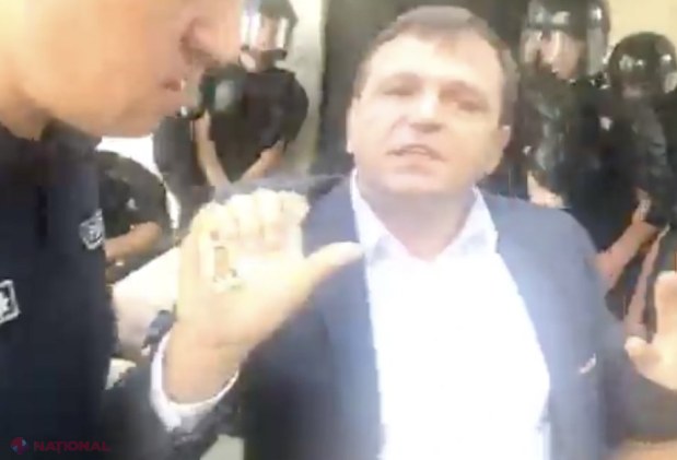 FOTO // Spirite ÎNCINSE la Direcția nr. 6 a INI. Evenimentele au culminat cu o altercație între Andrei Năstase și Alexandru Pânzari. Șase polițiști au fost SUSPENDAȚI din funcție