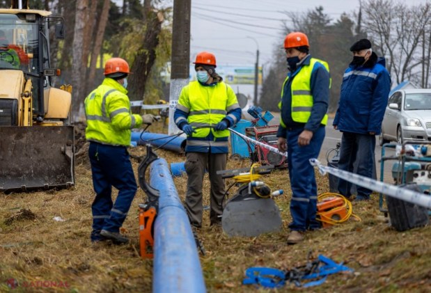 FOTO // Maia Sandu a dat START lucrărilor unui proiect de amploare la Edineț: „Peste 18 mii de locuitori vor avea APĂ bună la robinet grație fondurilor EUROPENE”