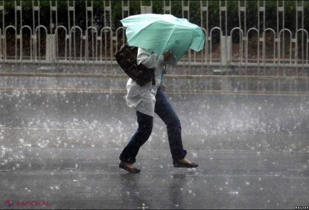 METEO // Vin PLOILE. Vezi când se strică vremea