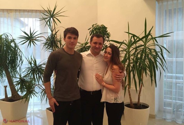 FOTO // Vlad Filat, alături de cei TREI copii ai săi: Luca, Iustina şi Ekaterina