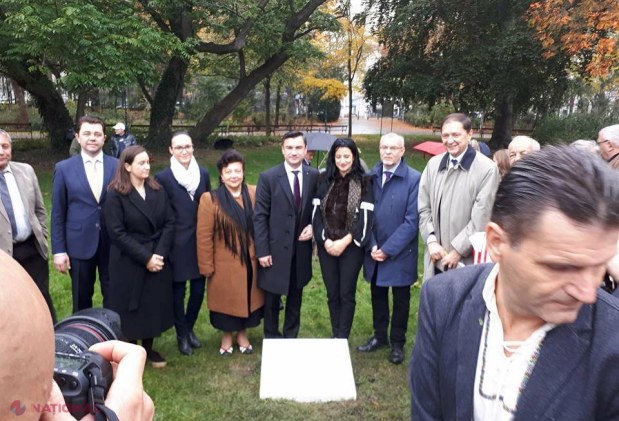 FOTO // „Teiul lui Mihai Eminescu” a ajuns la Viena. Cine a sădit vlăstarul în Stadtpark