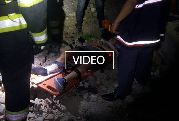 VIDEO // Chișinău: Un copil de 11 ani a găzut în gol de pe acoperișul unei clădiri. A supraviețuit, dar a fost transportat de urgență la spital