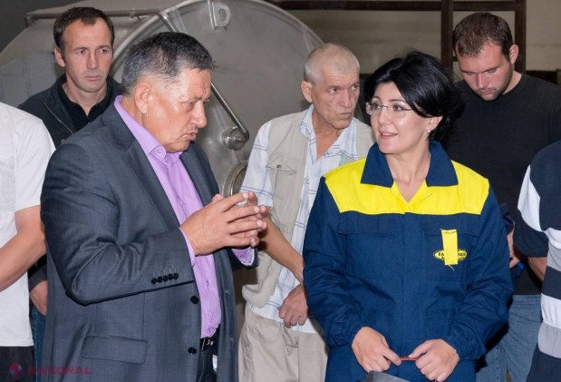 FOTO // Candidatul la Președinție Silvia Radu a renunțat la hainele elegante pentru SALOPETA de sudor