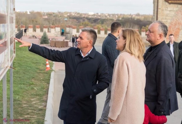 FOTO // Președintele Dodon și-a dus familia în Transnistria pentru a marca alături de Krasnoselski și soția sa sărbătoarea de stat a Federației Ruse – „Ziua Unirii Naționale”
