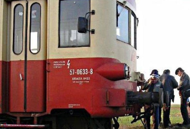 Călcat de tren în timp ce vorbea la telefon