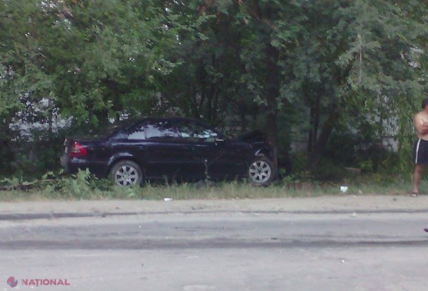 FOTO // ACCIDENT pe strada Costiujeni din capitală