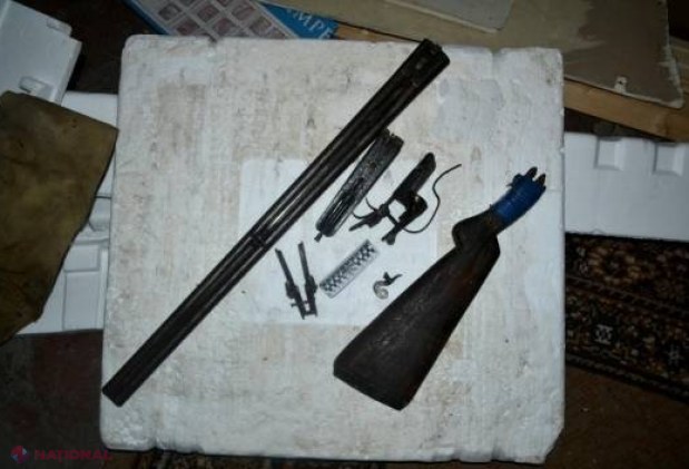 SUTE de arme de foc și mii de muniții, DEPISTATE în R. Moldova