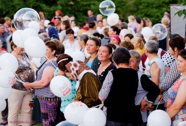 Între timp, Partidul „ȘOR” anunță că a mai iluminat un sat din cele peste 100 localități din circumscripțiile 18 și 19, unde alegerile au fost câștigate de Ilan Șor și Marina Tauber
