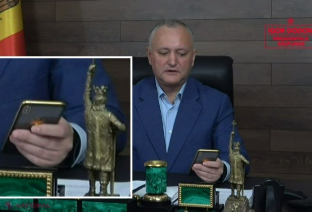 FOTO // Igor Dodon și-a CUMPĂRAT un nou telefon de lux? Cine i-ar fi plătit VACANȚA pe insulele Kurile. Socialistul a DEZVĂLUIT că este în căutarea unui loc de MUNCĂ