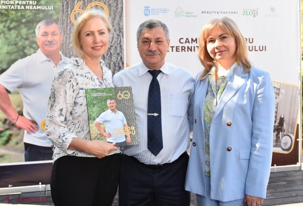 FOTO // Cel mai mare sportiv din istoria R. Moldova, Tudor Casapu, la 60 de ani. Mingireanul, SINGURUL campion olimpic moldovean la o probă individuală, a primit în dar ALBUMUL „Campion pentru eternitatea neamului”
