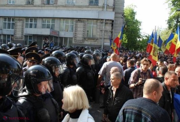 Arest pentru cele patru persoane, reținute pentru dezordini în masă în timpul protestelor de pe 24 aprilie