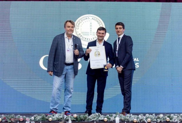 FOTO // Patru TROFEE noi pentru Combinatul de Vinuri „Cricova” S.A. „Confirmăm angajamentul nostru față de excelență și calitatea desăvârșită a produselor noastre”
