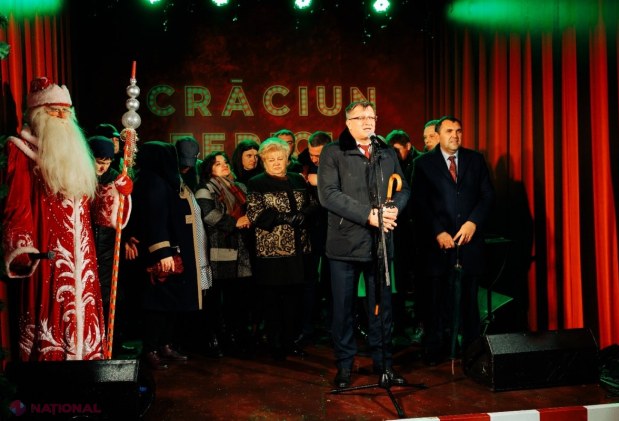 FOTO // Orheiul se laudă cu cel mai MARE pom de Crăciun din R. Moldova. Ilan Șor: „Orheiul a devenit pentru al șaptelea an consecutiv CAPITALA sărbătorilor de iarnă”. În centrul municipiului a fost amenajat și un „orășel european”