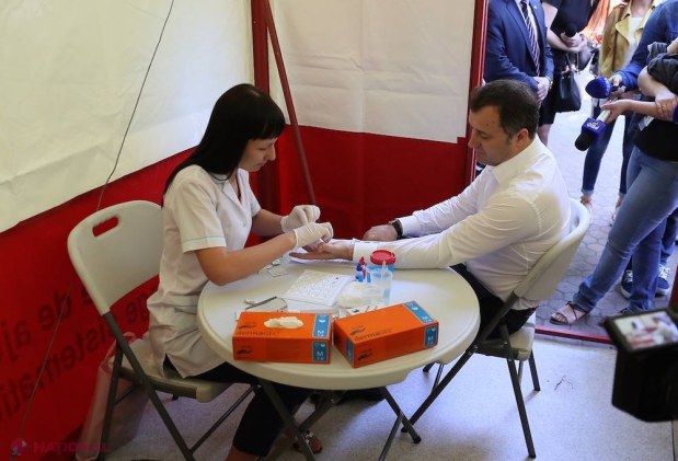 FOTO Ziua Donatorului de Sânge // Ministerul Sănătății ÎNDEAMNĂ populația să dea dovadă de SPIRIT CIVIC