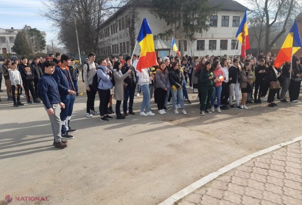 VIDEO, FOTO // Cărpineni a sărbătorit cu MÂNDRIE 105 ani de la Unirea Basarabiei cu România. Doi dintre DEPUTAȚII Sfatului Țării care au spus DA Unirii de la 1918 sunt originari din Cărpineni. „Noi spunem și astăzi DA UNIRII”