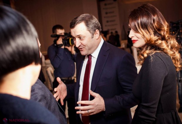 FOTO // VIP Magazin a desemnat cei 100 de oameni ai anului 2013. Vlad Filat și Angela Gonța, pentru prima dată în public în calitate de soț și soție