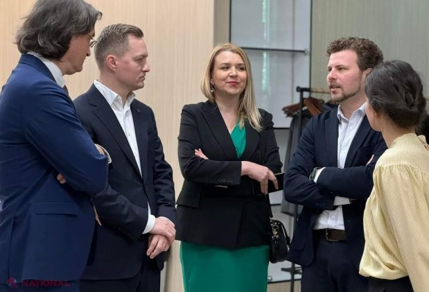 FOTO // Educația prin ARTĂ și metodele alternative de învățare, o nouă OPORTUNITATE pentru tinerii din R. Moldova. La Chișinău a demarat cea de-a II-a ediție a proiectului DRRM „Aventură fără granițe. Educație prin teatru și film”