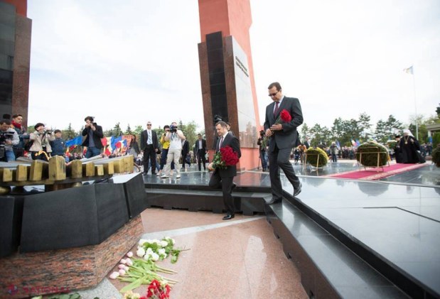 Reportaj FOTO // „Ziua Victoriei”, la Memorial: „Nu dorim ca cineva să treacă prin ce am trecut noi”