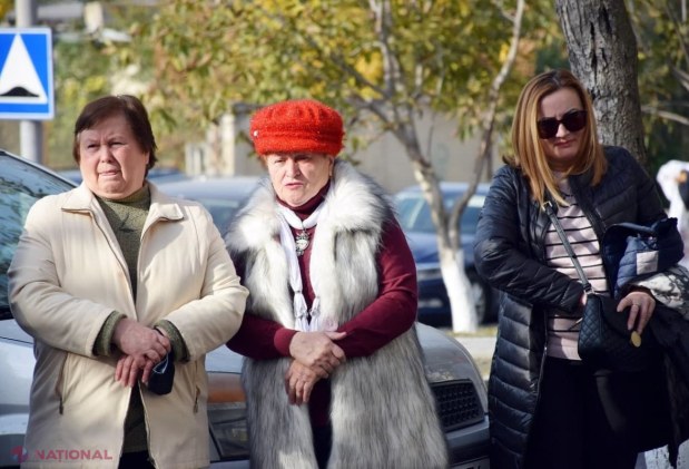 FOTO // Echipa lui Ilan Șor continuă amenajarea curților de bloc din Orhei: „Mă bucur că am reușit inaugurarea acestei curți, care se află pe o stradă cu o denumire simbolică pentru istoria noastră”