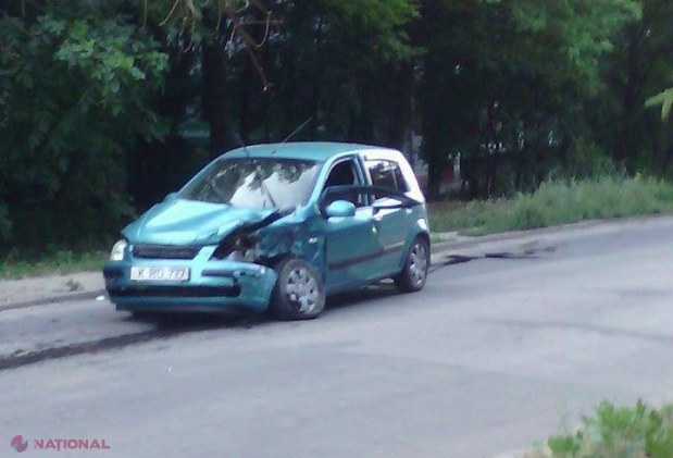 FOTO // ACCIDENT pe strada Costiujeni din capitală