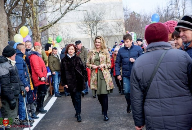 FOTO // „Operațiunea Curtea”, implementată de municipalitatea Orhei, continuă și iarna. Încă cinci curți modernizate în TOTALITATE au fost date în exploatare