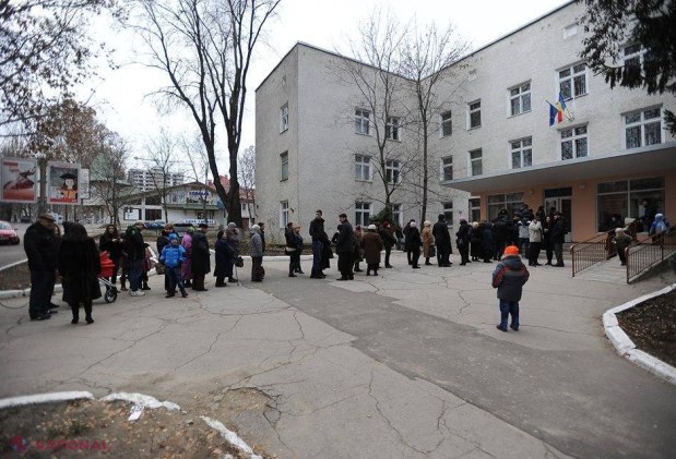 STATISTICĂ // În R. Moldova, femeile sunt mai NUMEROASE şi TRĂIESC mai mult ca bărbaţii