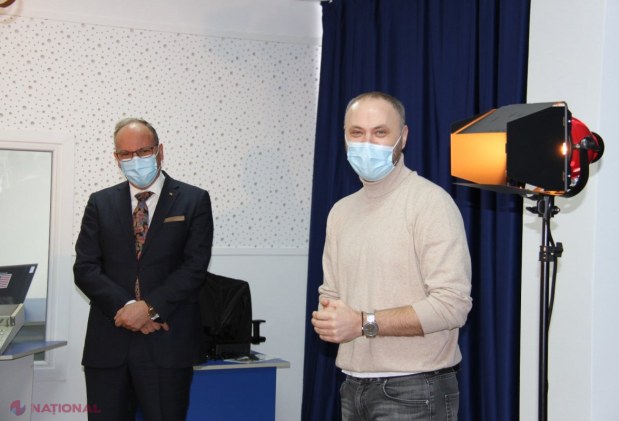 FOTO // Laborator performant de televiziune pentru cei 600 de studenți ai Facultății de Jurnalism și Științe ale Comunicării din cadrul USM. Deschiderea studioului a fost posibilă grație unei investiții a DRRM din cadrul Guvernului României