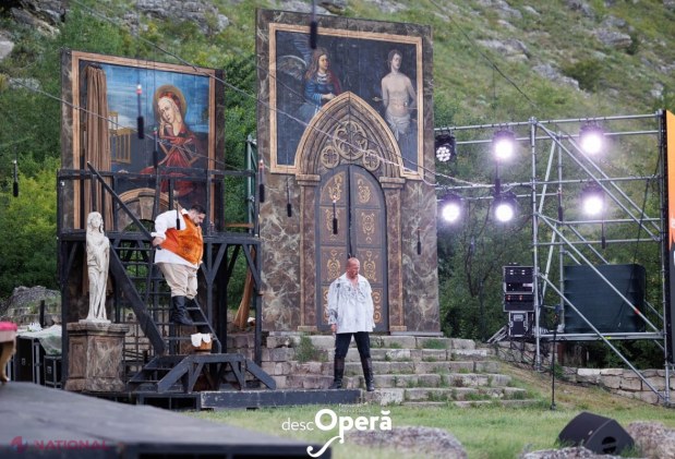 CRONICĂ // „Tosca” pe traseul Roma - București - Chișinău, cu o escapadă la Butuceni