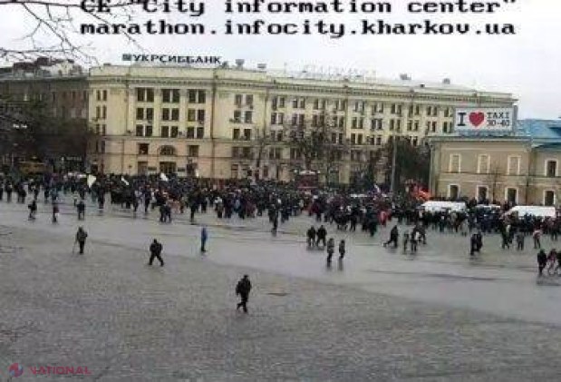 VIDEO // Militanții proruși ÎMPUȘCĂ civili în Harkov