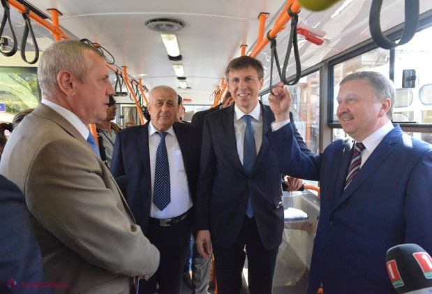 FOTO // Primul troleibuz pe baterii, LANSAT la Chișinău. „Pregătim o premieră, nu doar pentru R. Moldova sau regiune, dar pentru toată Europa”