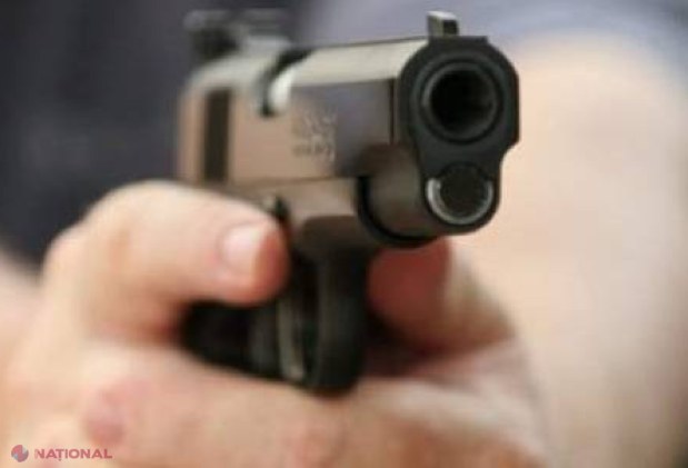 Chișinău // Ceartă cu ÎMPUȘCĂTURI între polițiști. Au fost SUSPENDAȚI din funcții