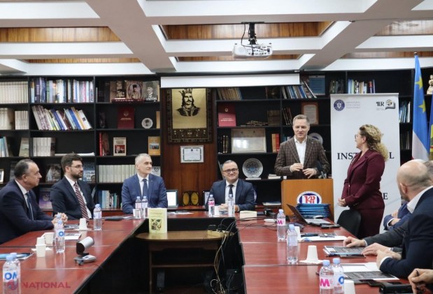 FOTO // Lectoratul de Limba Română de la Comrat, REDESCHIS după aproape patru ani. Adrian Dupu: „Este un exemplu în plus al angajamentului României pentru promovarea culturii naționale în rândul studenților din Comrat și întreaga regiune”