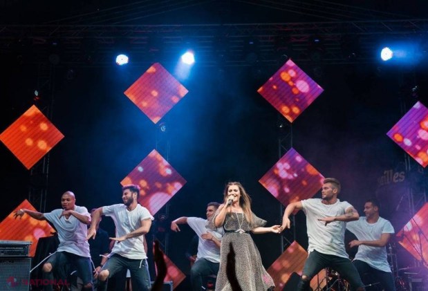 FOTO // Cum a fost sărbătorită Ziua Independenței la Orhei. Jasmin și Carla's Dreams au încins atmosfera