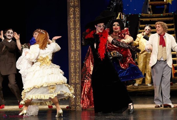 Luna OFERTELOR la teatru. Iată ce REDUCERI poți avea