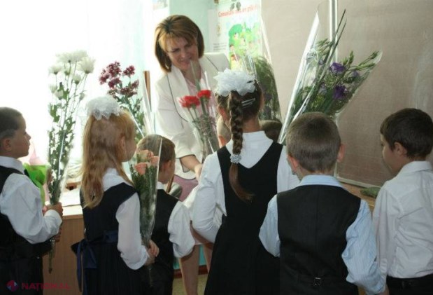 REPORTAJ // 1 septembrie: „Lasă, Ionel, că te îmbracă mama frumos și o să fii și tu în rând cu ceilalți copii”