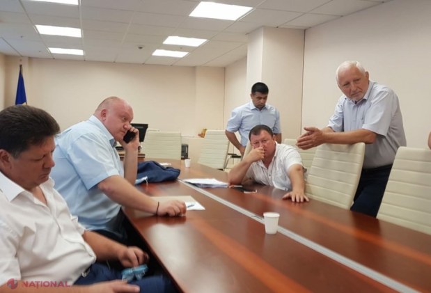 VIDEO // Cine MINTE? Versiunea prezentată de Furculiță se bate cap în cap cu cea a lui Gațcan. Liderul PSRM din Parlament afirmă că Ștefan Gațcan i-ar fi cerut să se întâlnească la Telecentru. În plângerea adresată lui Stoianoglo scrie altceva