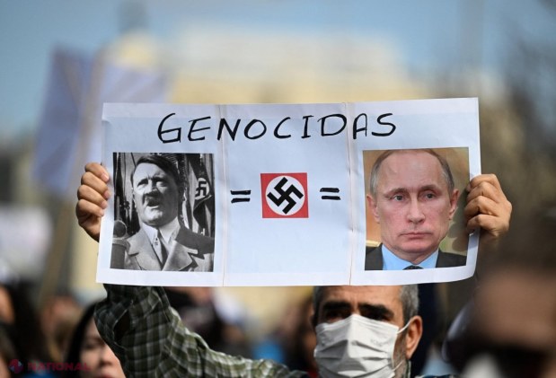 GALERIE FOTO // Toată lumea e DEZLĂNȚUITĂ împotriva lui Putin: Peste 500 000 de oameni au ieșit în stradă la Berlin și l-au comparat cu Hitler: „Putin, hai să derulăm până la partea în care te sinucizi în buncăr”