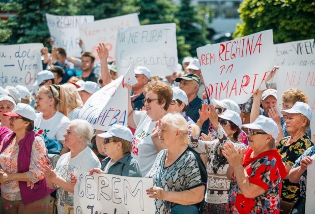 FOTO, VIDEO // Protest la Chișinău în apărarea Reghinei Apostolova: „Cerem justiție corectă, NU ne furați speranța”