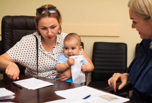 Peste 1500 de familii din Orhei au beneficiat de ALOCAȚII pentru nou-născuți. Acestea au încasat între 7 și 10 mii de lei