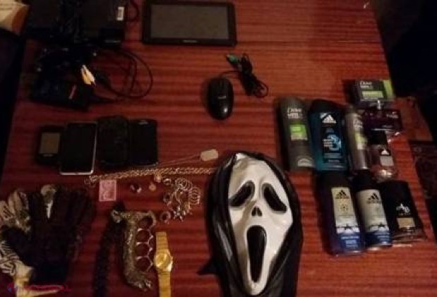 Șapte tineri au tăbărât în casa unei femei din raionul Orhei, au bătut-o și i-au furat banii din casă. Cine sunt indivizii