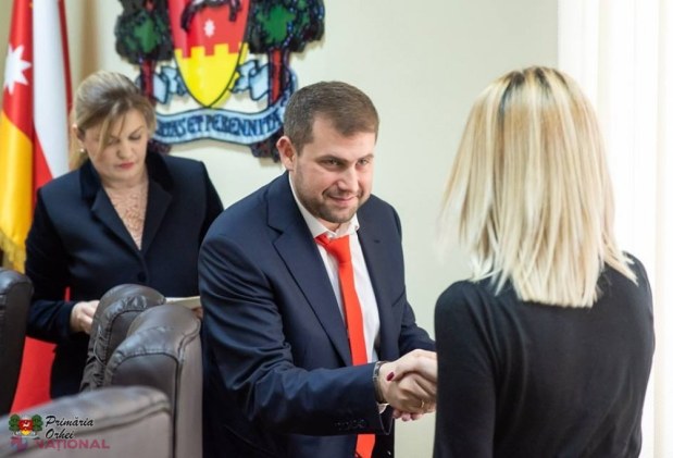 VIDEO , FOTO // Ilan Șor a oferit ÎNDEMNIZAȚII pentru alte 16 familii revenite la Orhei: „Vom insista ca programul să fie aprobat la nivel de Lege în Parlament”