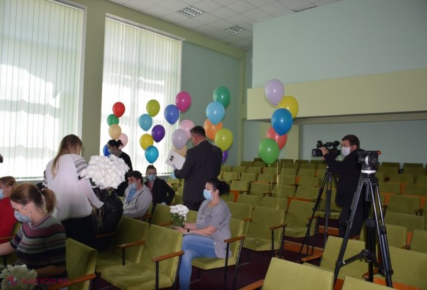 FOTO // Alte 20 de familii au revenit la Orhei din străinătate, în baza unui program al Partidului „ȘOR”. Beneficiarii au primit îndemnizația unică de 10 000 de lei
