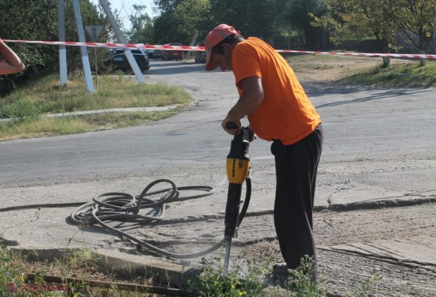 FOTO // Echipa Partidului „ȘOR” renaște pas cu pas orașul Taraclia