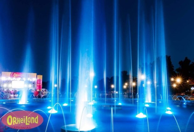 FOTO // „OrheiLand-ul” de noapte – o ATRACȚIE „de milioane”. Astăzi și mâine, complexul din Orhei va găzdui două megaconcerte. Programul pregătit de organizatori